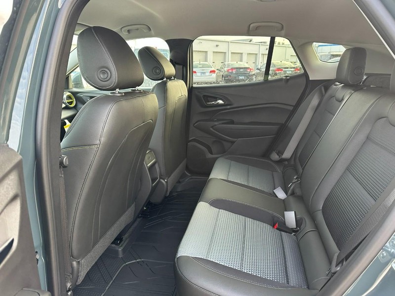 Chevrolet Trax Vehicle Full-screen Gallery Image 4