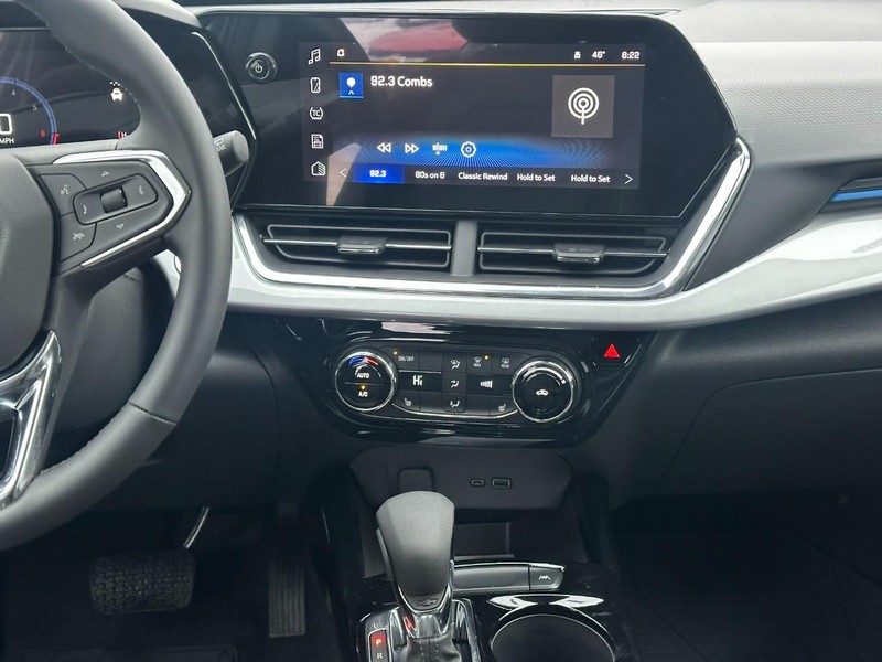 Chevrolet Trax Vehicle Full-screen Gallery Image 7