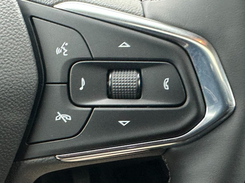 Chevrolet Trax Vehicle Full-screen Gallery Image 13