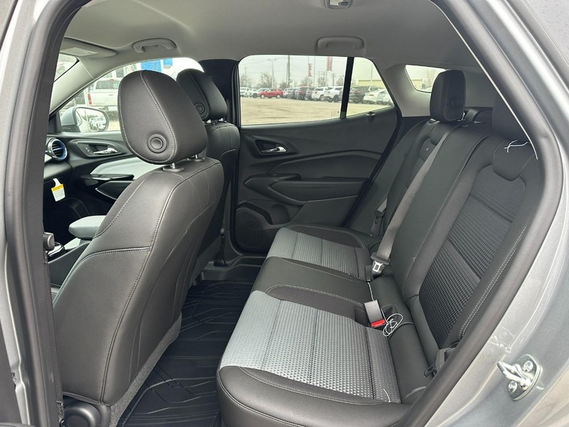 Chevrolet Trax Vehicle Full-screen Gallery Image 4