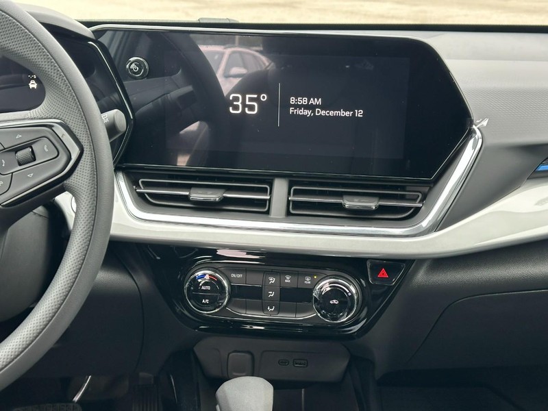 Chevrolet Trax Vehicle Full-screen Gallery Image 7