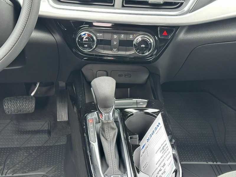 Chevrolet Trax Vehicle Full-screen Gallery Image 8