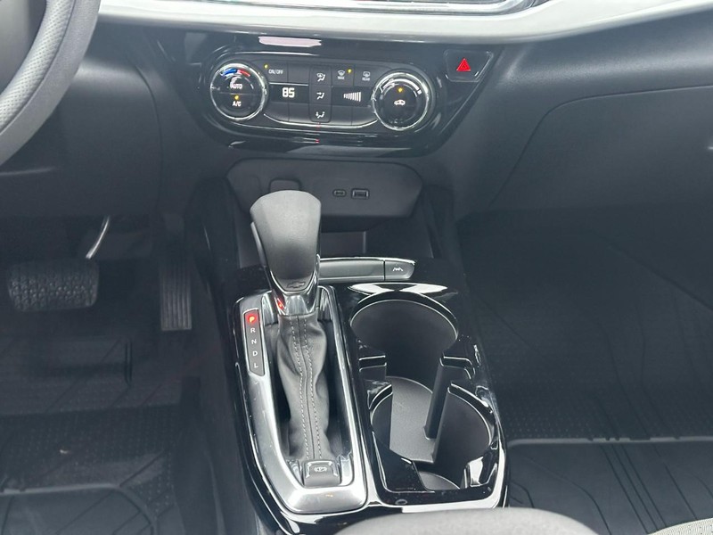 Chevrolet Trax Vehicle Full-screen Gallery Image 8