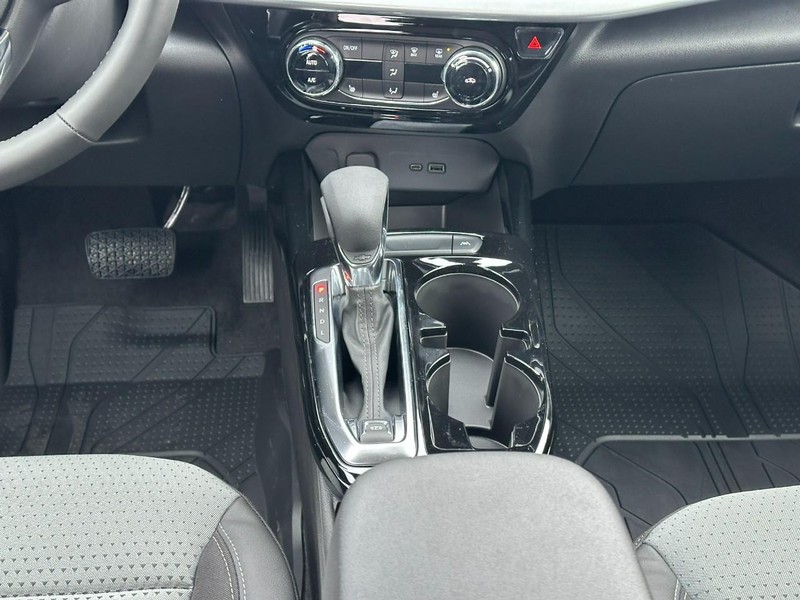 Chevrolet Trax Vehicle Full-screen Gallery Image 8