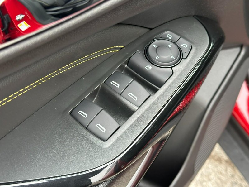 Chevrolet Trax Vehicle Full-screen Gallery Image 9