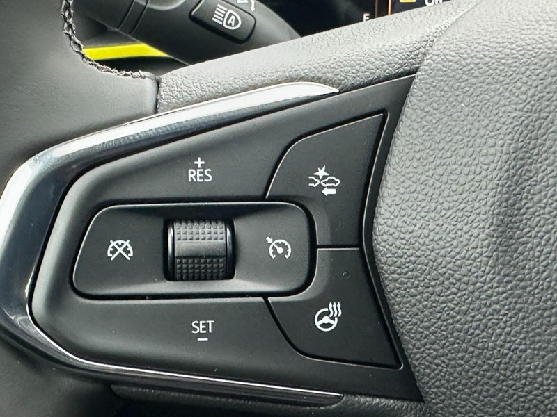 Chevrolet Trax Vehicle Full-screen Gallery Image 11