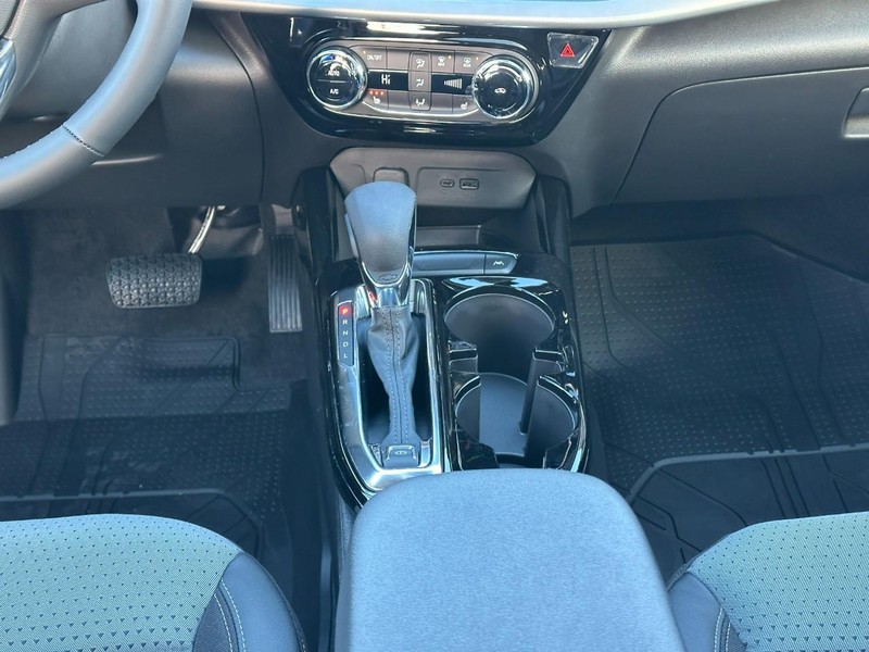 Chevrolet Trax Vehicle Full-screen Gallery Image 9