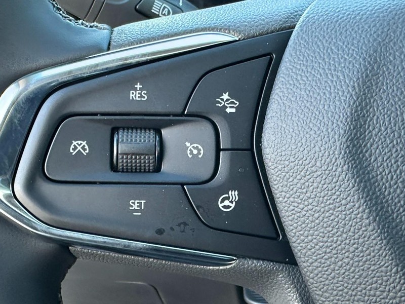 Chevrolet Trax Vehicle Full-screen Gallery Image 12