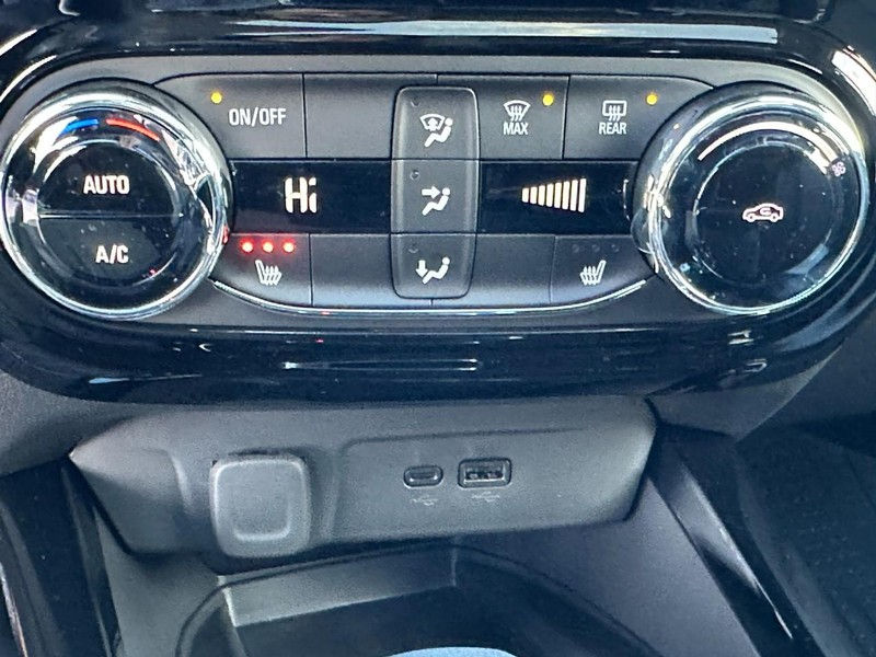 Chevrolet Trax Vehicle Full-screen Gallery Image 14