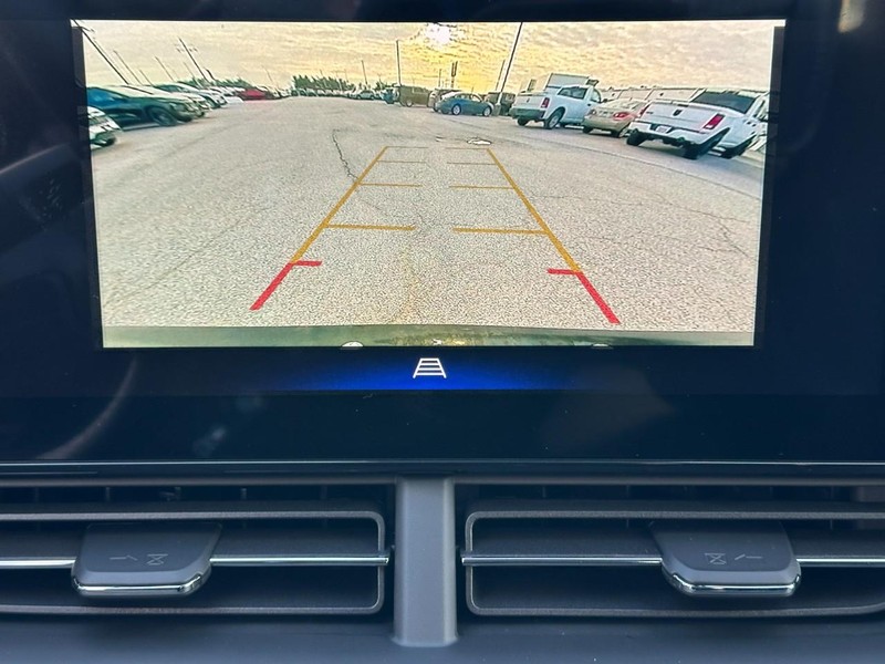 Chevrolet Trax Vehicle Full-screen Gallery Image 14