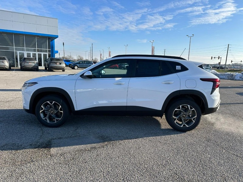 Chevrolet Trax Vehicle Full-screen Gallery Image 2