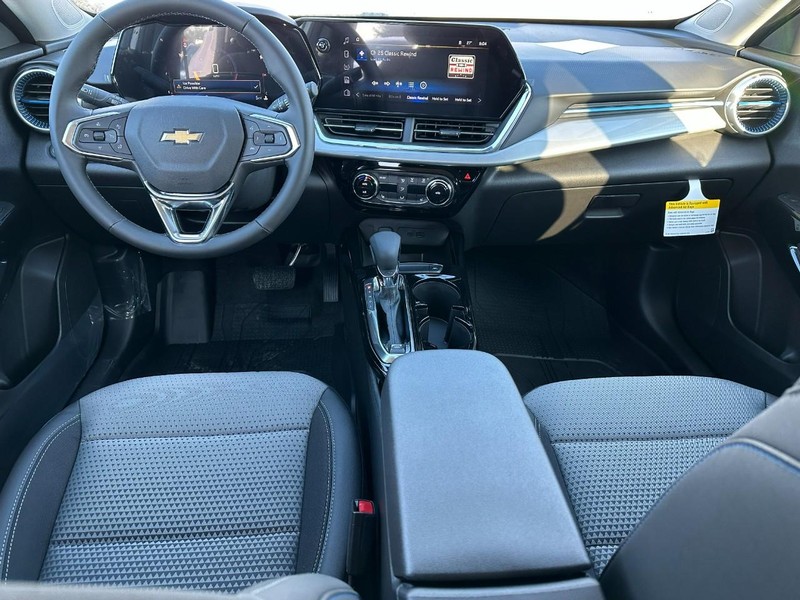 Chevrolet Trax Vehicle Full-screen Gallery Image 5