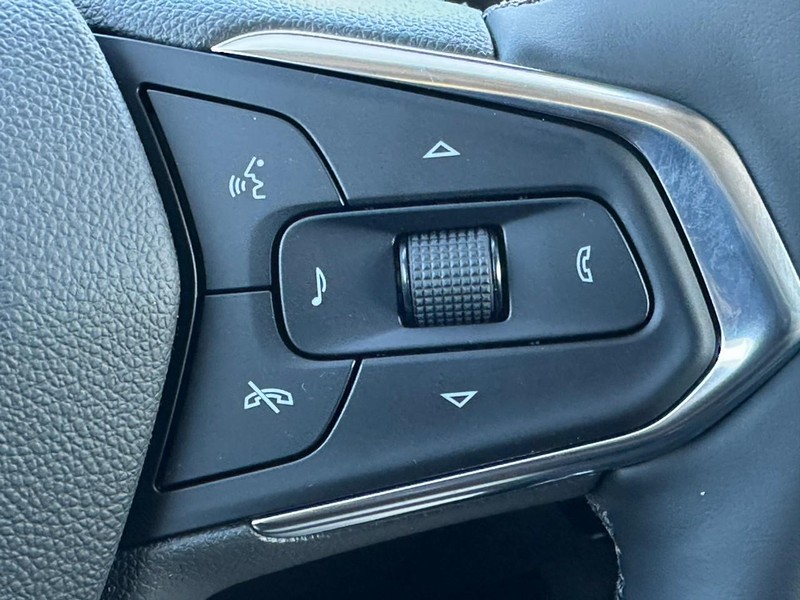 Chevrolet Trax Vehicle Full-screen Gallery Image 12