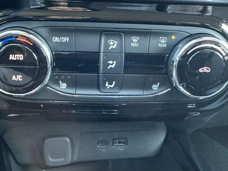 Chevrolet Trax Vehicle Full-screen Gallery Image 13