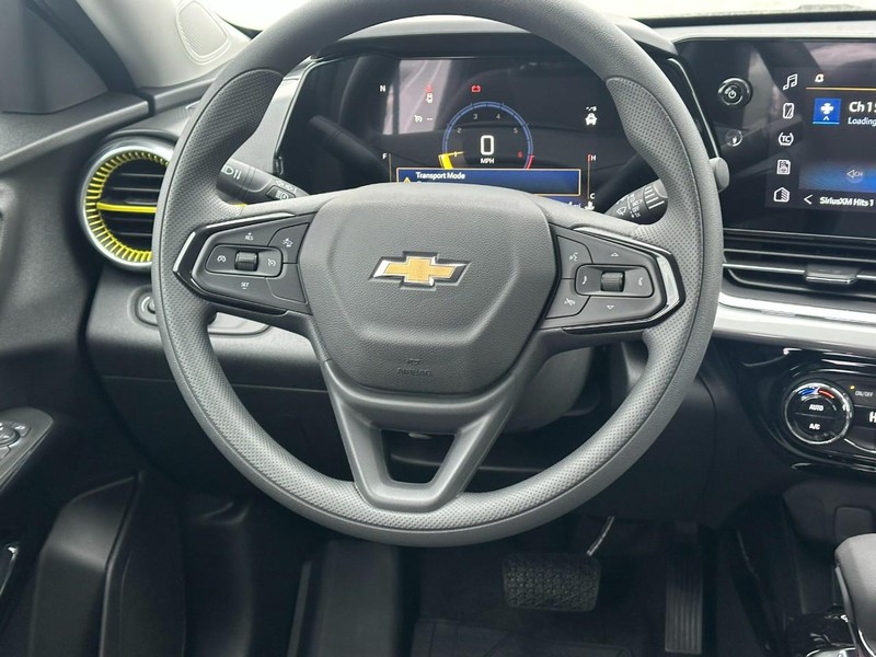 Chevrolet Trax Vehicle Full-screen Gallery Image 6