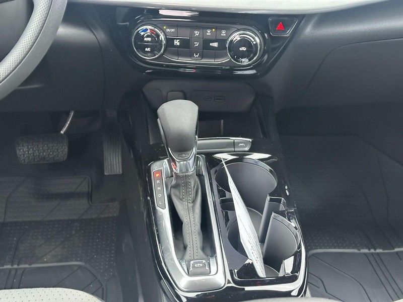 Chevrolet Trax Vehicle Full-screen Gallery Image 8