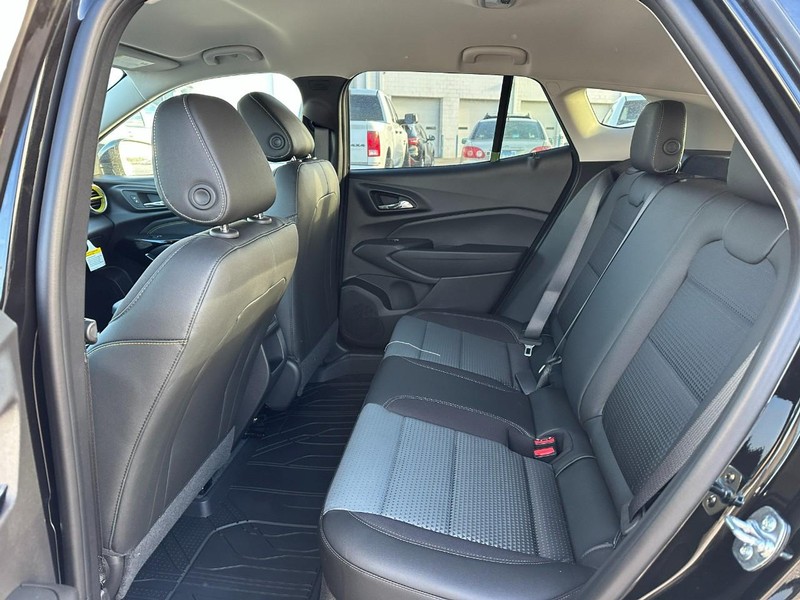 Chevrolet Trax Vehicle Full-screen Gallery Image 4