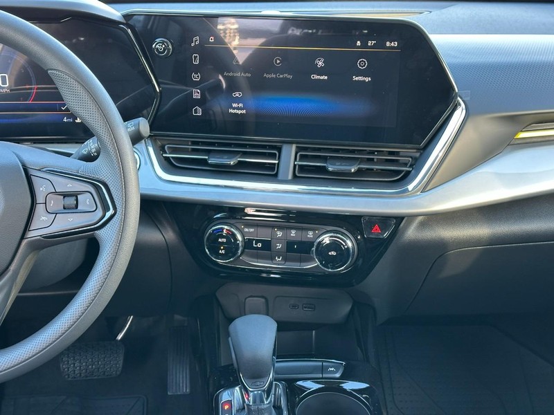 Chevrolet Trax Vehicle Full-screen Gallery Image 7