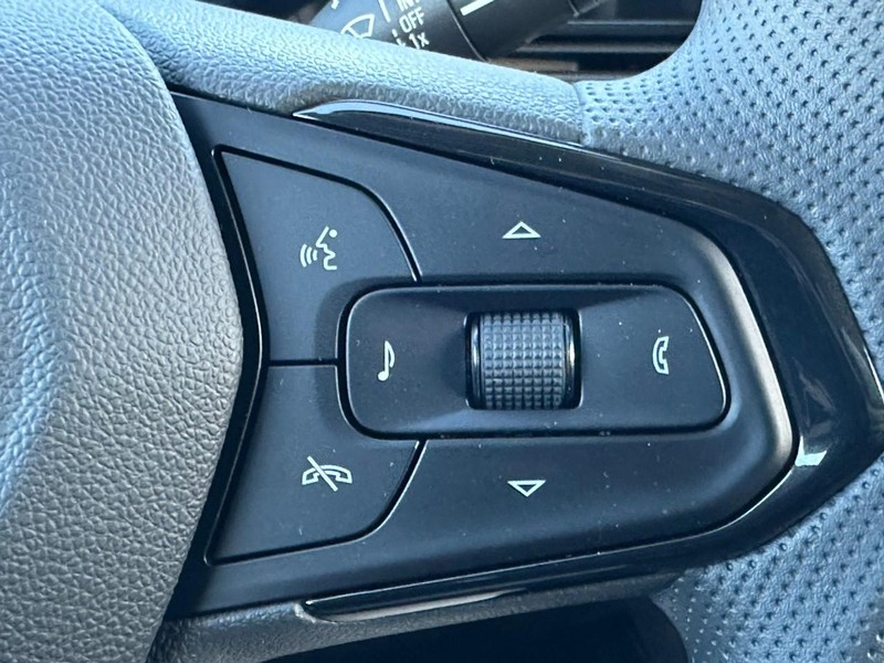 Chevrolet Trax Vehicle Full-screen Gallery Image 12