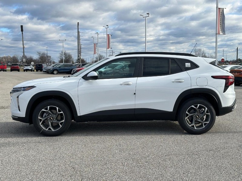 Chevrolet Trax Vehicle Full-screen Gallery Image 2