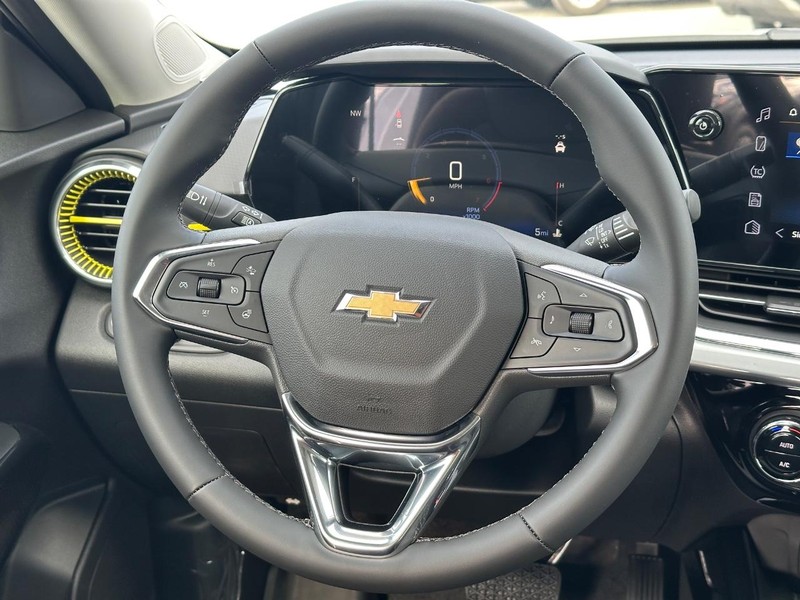 Chevrolet Trax Vehicle Full-screen Gallery Image 7