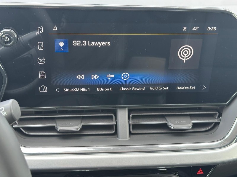 Chevrolet Trax Vehicle Full-screen Gallery Image 11