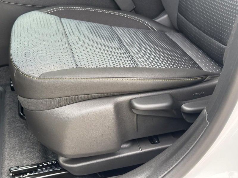 Chevrolet Trax Vehicle Full-screen Gallery Image 17