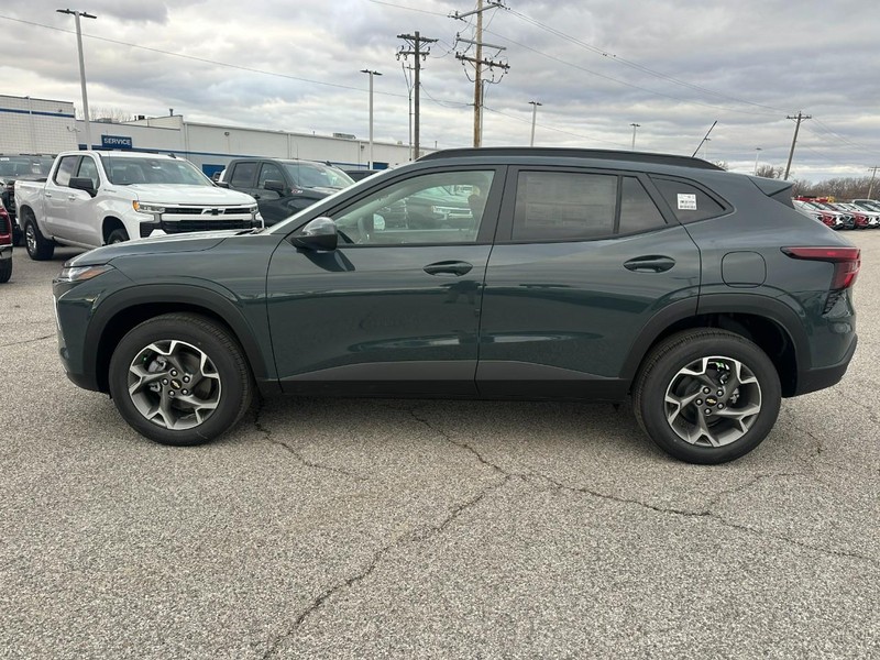 Chevrolet Trax Vehicle Full-screen Gallery Image 2