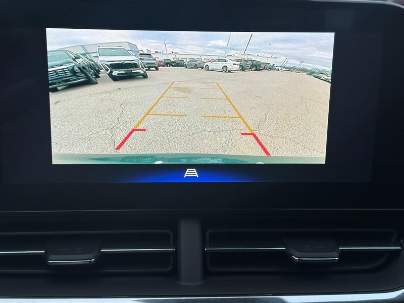 Chevrolet Trax Vehicle Full-screen Gallery Image 13