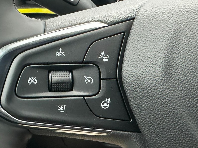 Chevrolet Trax Vehicle Full-screen Gallery Image 11