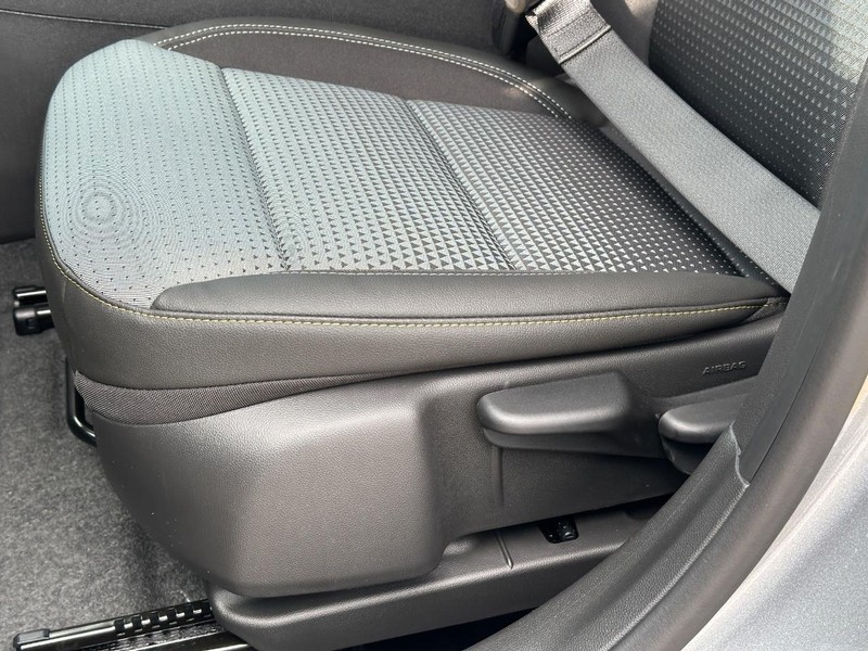 Chevrolet Trax Vehicle Full-screen Gallery Image 17