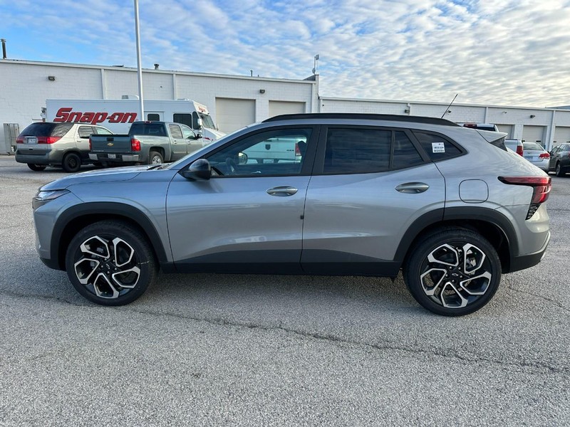 Chevrolet Trax Vehicle Full-screen Gallery Image 2