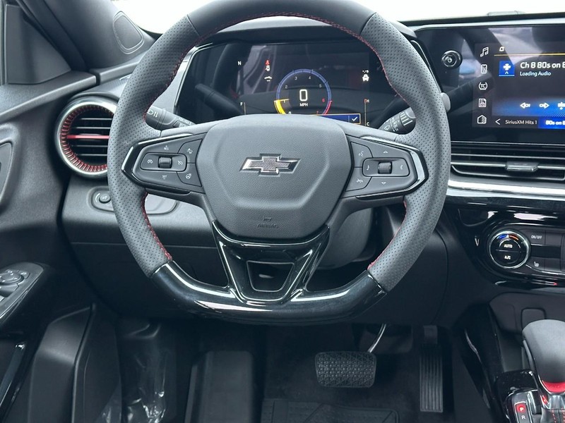 Chevrolet Trax Vehicle Full-screen Gallery Image 6