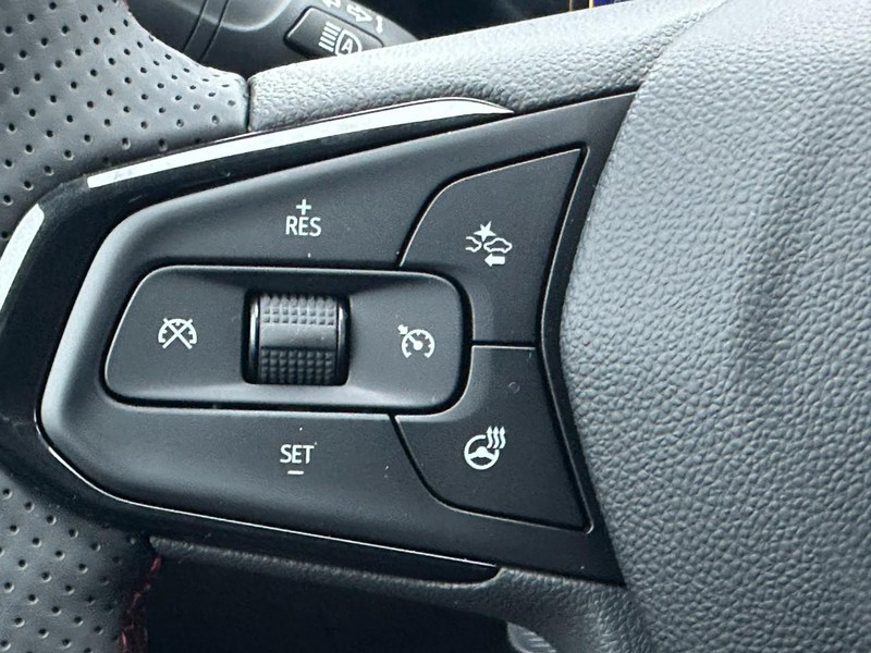 Chevrolet Trax Vehicle Full-screen Gallery Image 11