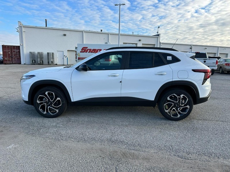 Chevrolet Trax Vehicle Full-screen Gallery Image 2