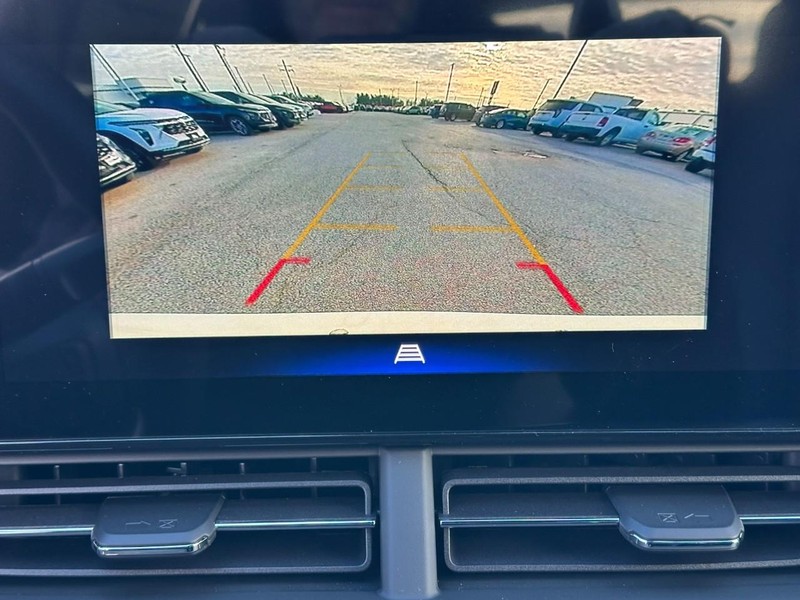 Chevrolet Trax Vehicle Full-screen Gallery Image 14