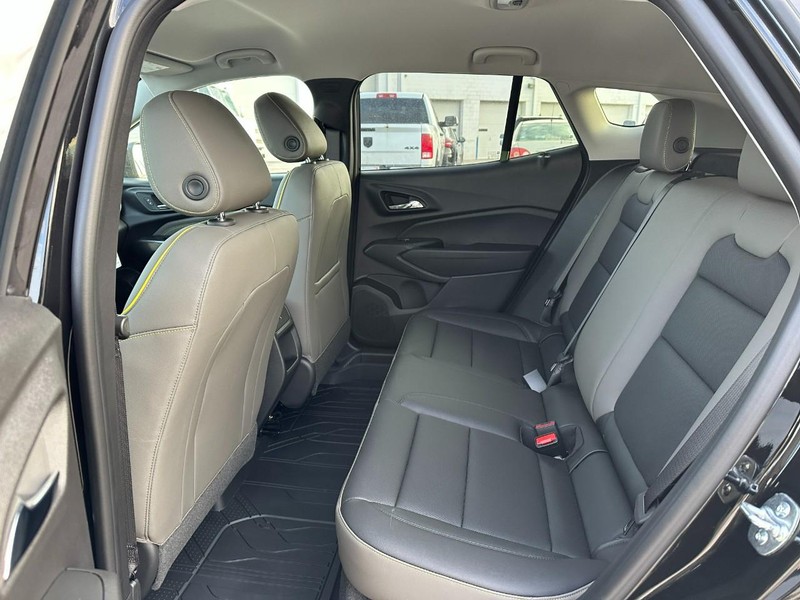 Chevrolet Trax Vehicle Full-screen Gallery Image 4