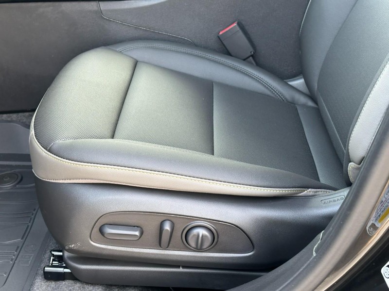 Chevrolet Trax Vehicle Full-screen Gallery Image 10