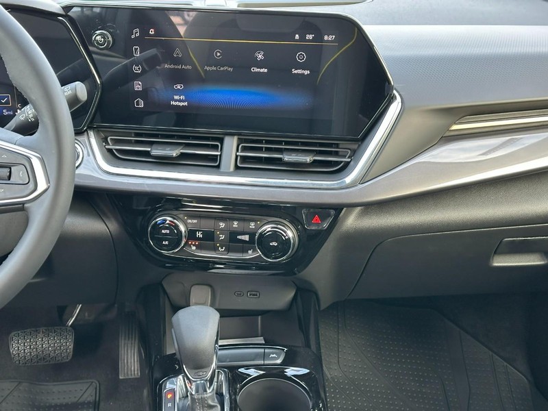 Chevrolet Trax Vehicle Full-screen Gallery Image 7