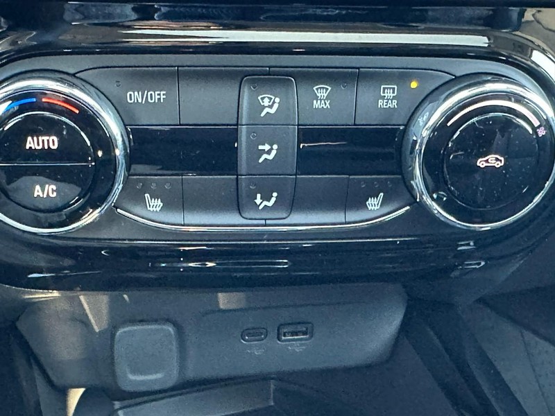 Chevrolet Trax Vehicle Full-screen Gallery Image 14