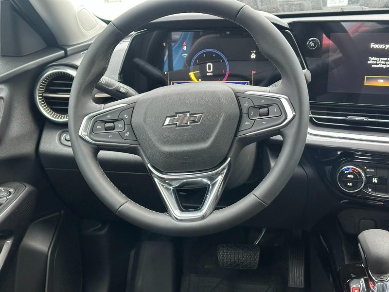 Chevrolet Trax Vehicle Full-screen Gallery Image 6