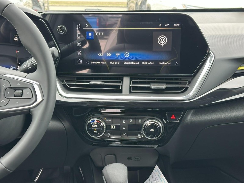 Chevrolet Trax Vehicle Full-screen Gallery Image 7