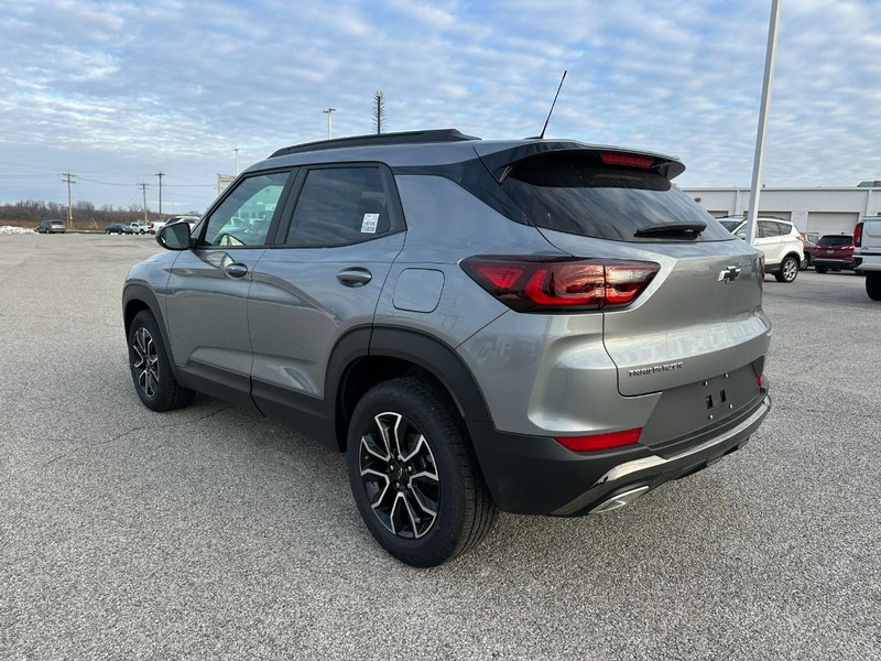 Chevrolet TrailBlazer Vehicle Full-screen Gallery Image 3