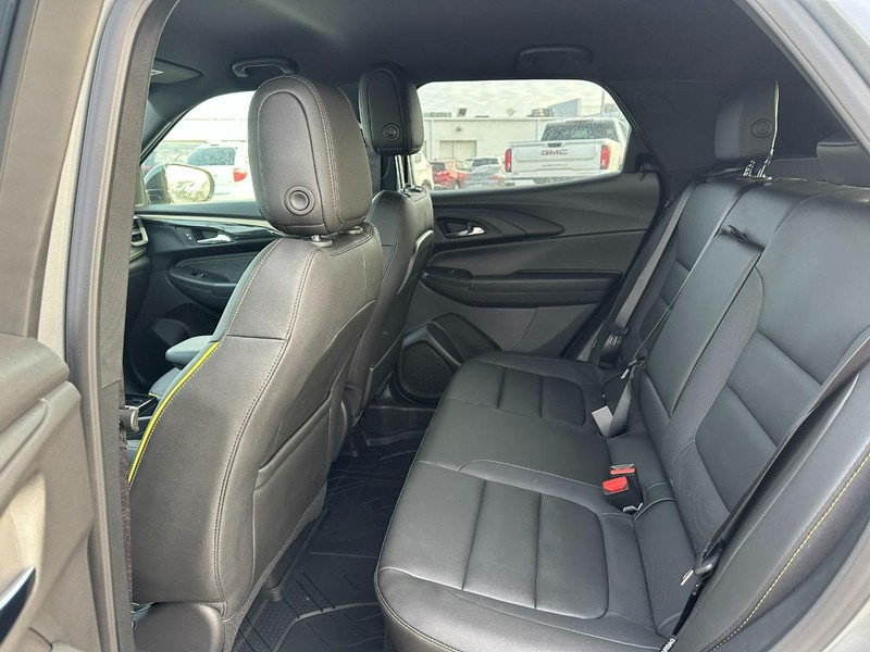 Chevrolet TrailBlazer Vehicle Full-screen Gallery Image 4