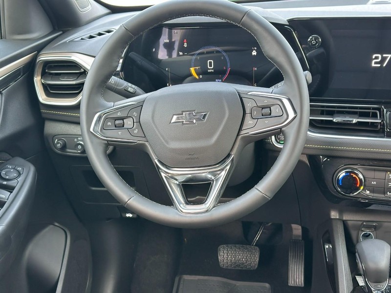 Chevrolet TrailBlazer Vehicle Full-screen Gallery Image 6