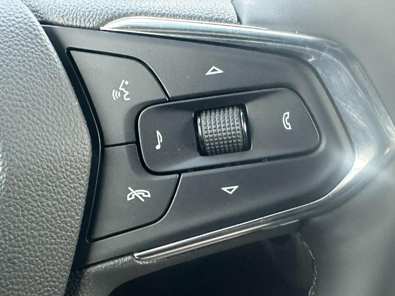 Chevrolet TrailBlazer Vehicle Full-screen Gallery Image 12