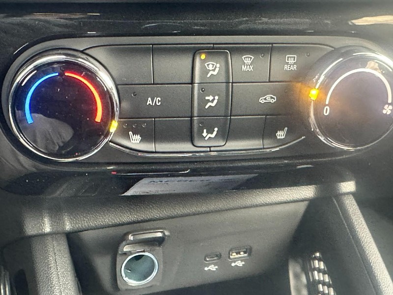 Chevrolet TrailBlazer Vehicle Full-screen Gallery Image 13