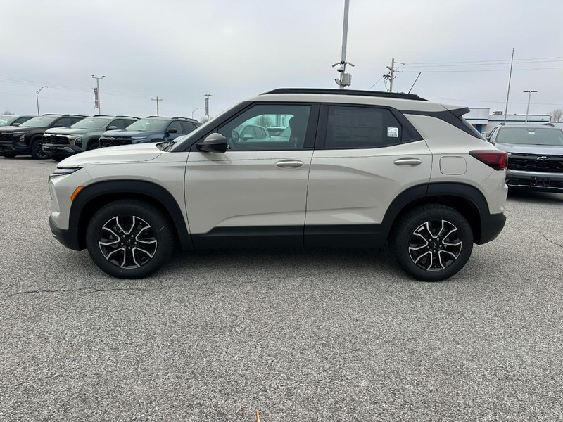 Chevrolet TrailBlazer Vehicle Full-screen Gallery Image 2