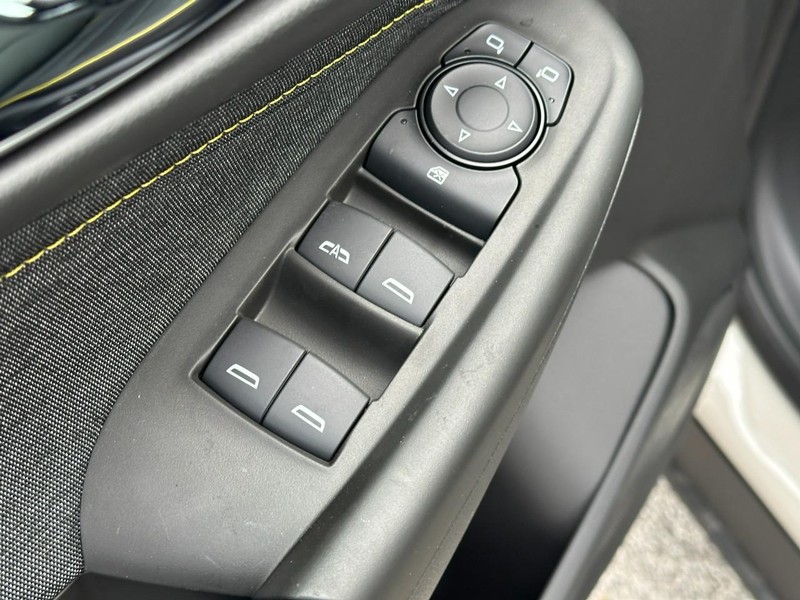 Chevrolet TrailBlazer Vehicle Full-screen Gallery Image 9