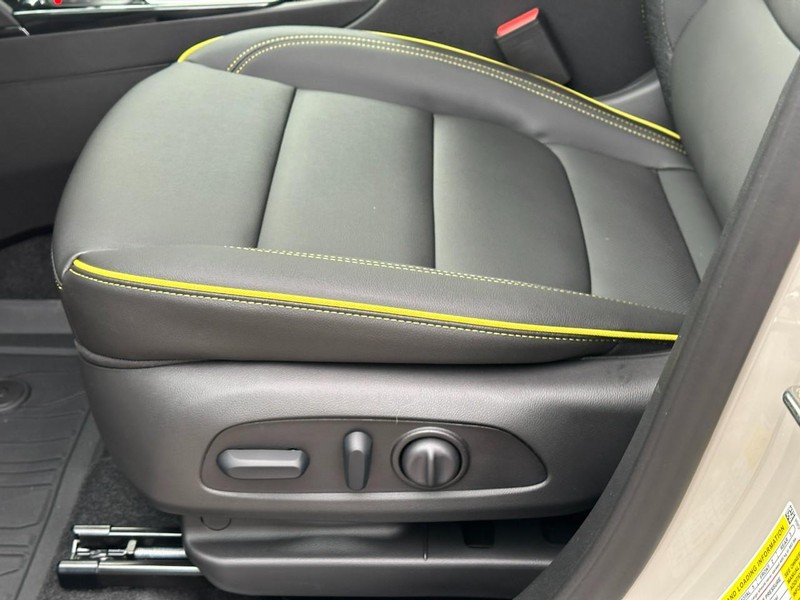 Chevrolet TrailBlazer Vehicle Full-screen Gallery Image 10